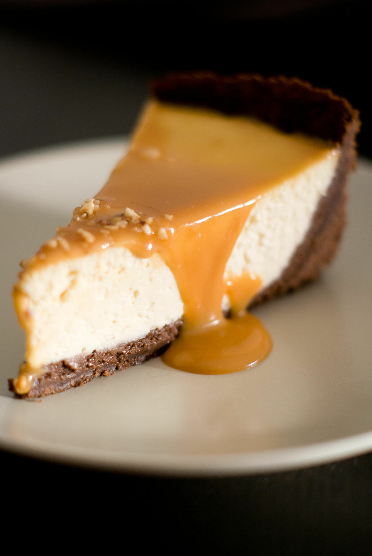 cheesecake-vanille-chocolat-caramel-beurre-salé_ Cheesecake caramel beurre salé - Lilie Bakery