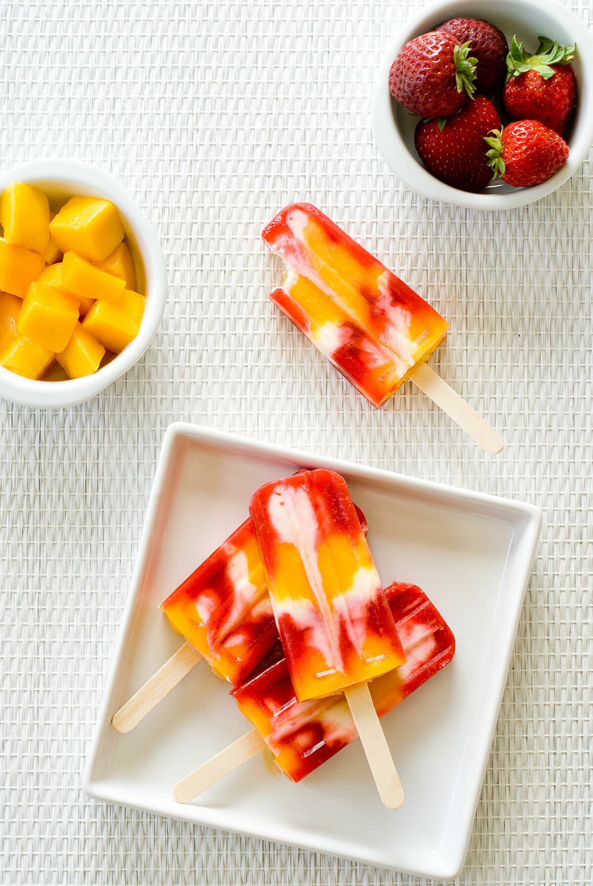 esquimau-sorbet-fraise-mangue-yaourt-lilie-bakery