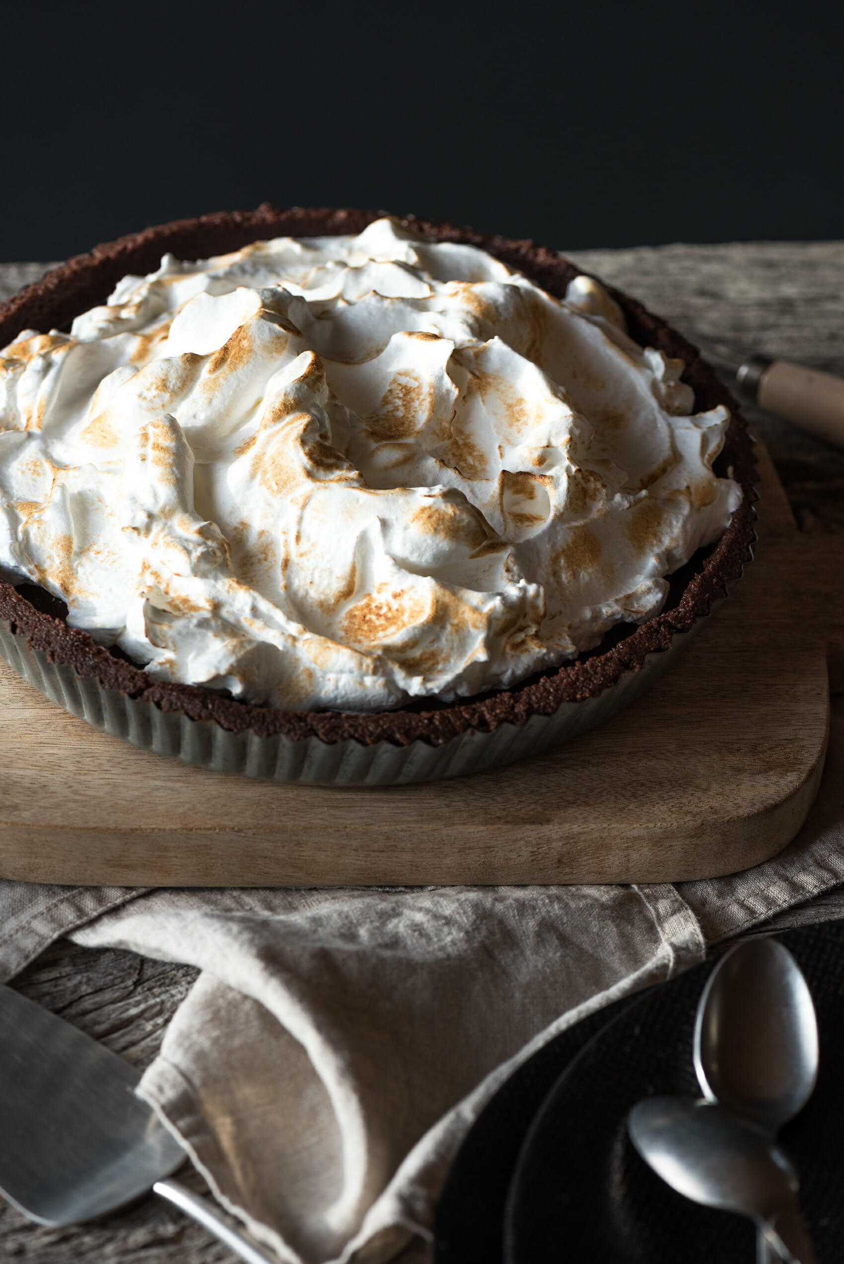 Tarte au chocolat meringuée - Lilie Bakery