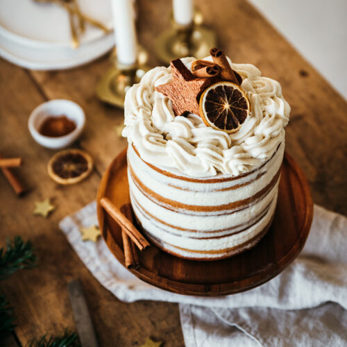 Layer cake pain d'épices glacage cannelle - Lilie Bakery