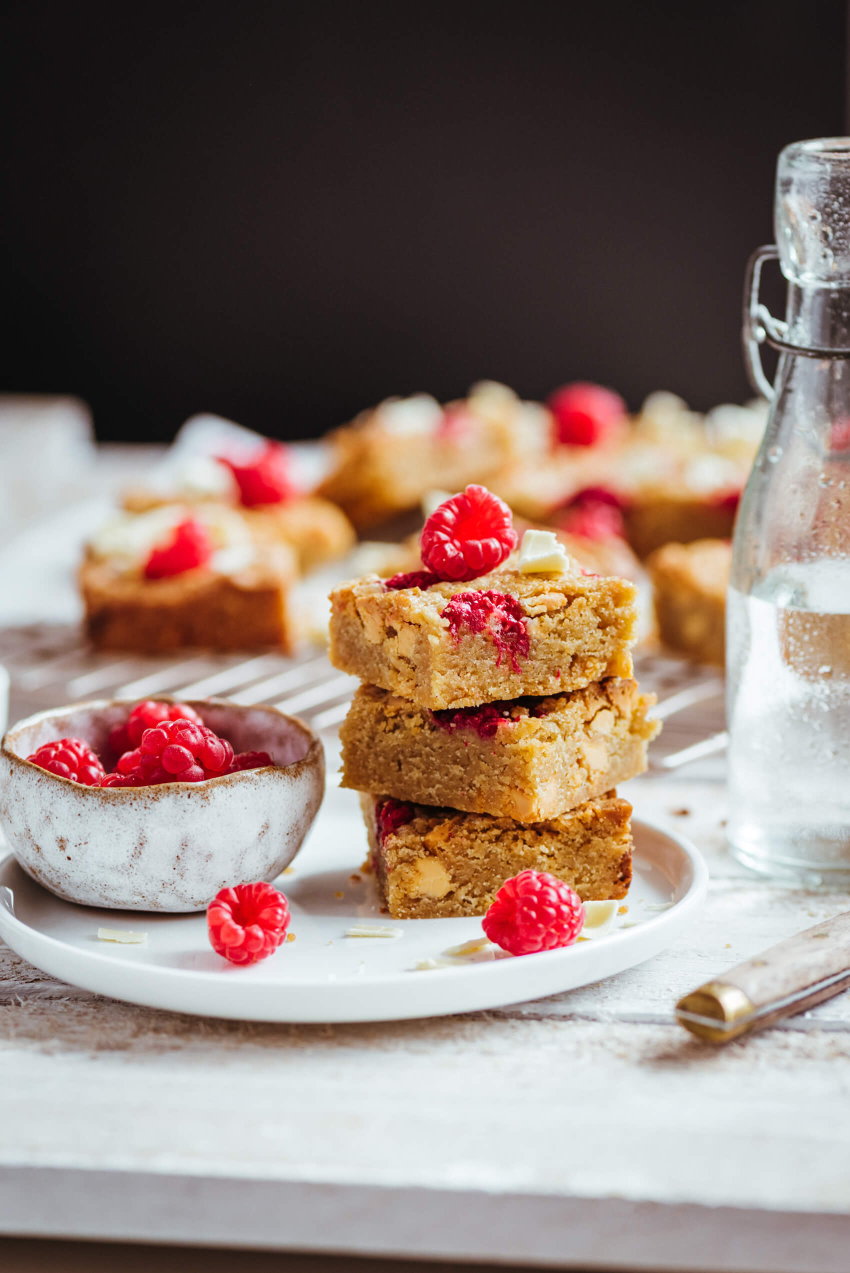 Blondie framboises chocolat blanc - Lilie Bakery