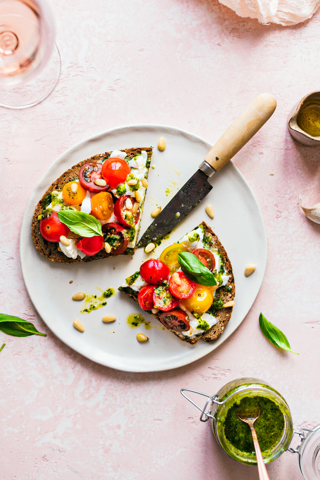 Bruschetta tomate mozza assiette - Lilie Bakery