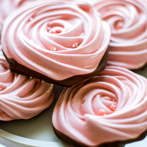 Meringues roses au Chocolat recette - Lilie Bakery