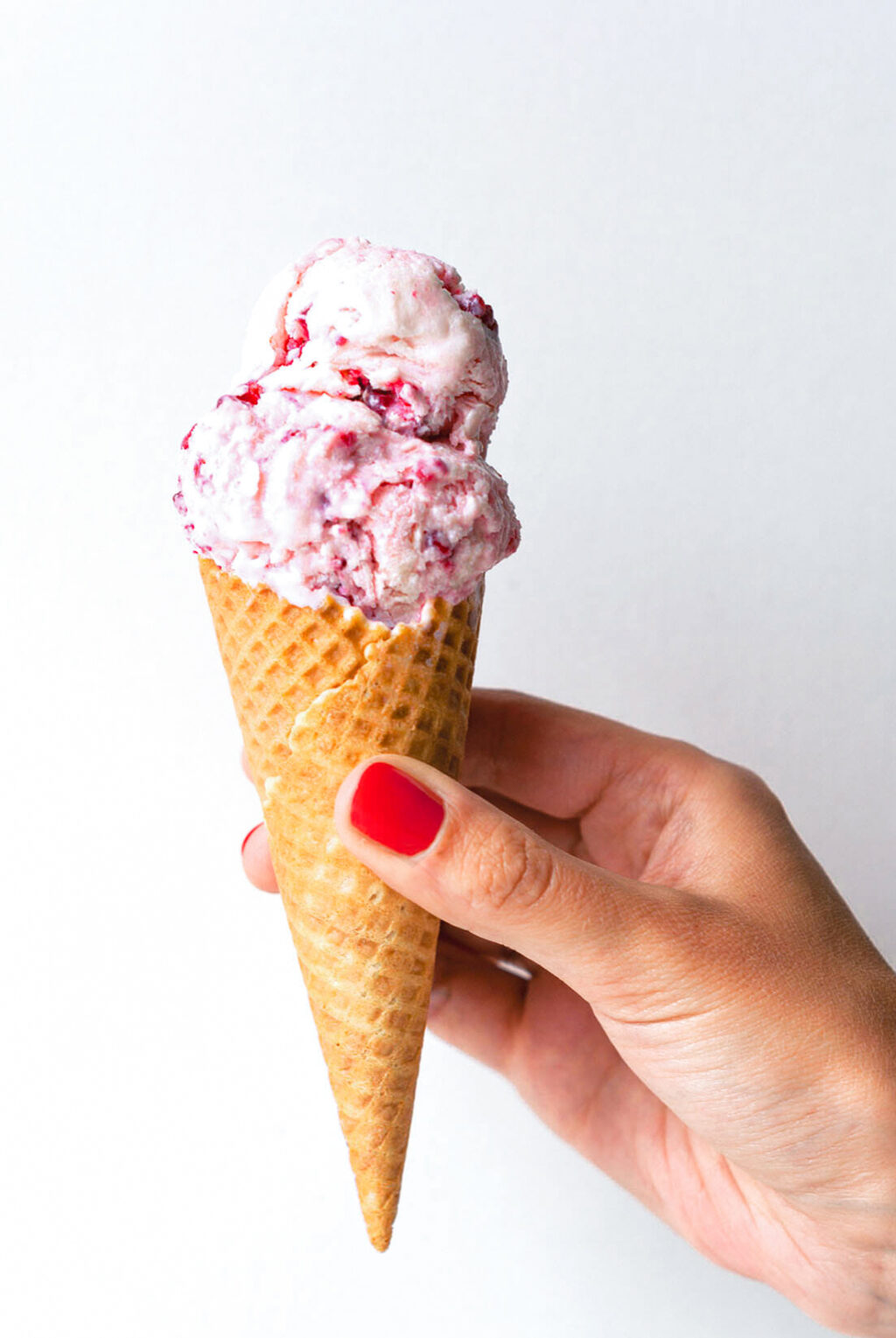 Glace framboise maison 3 ingrédients - Lilie Bakery