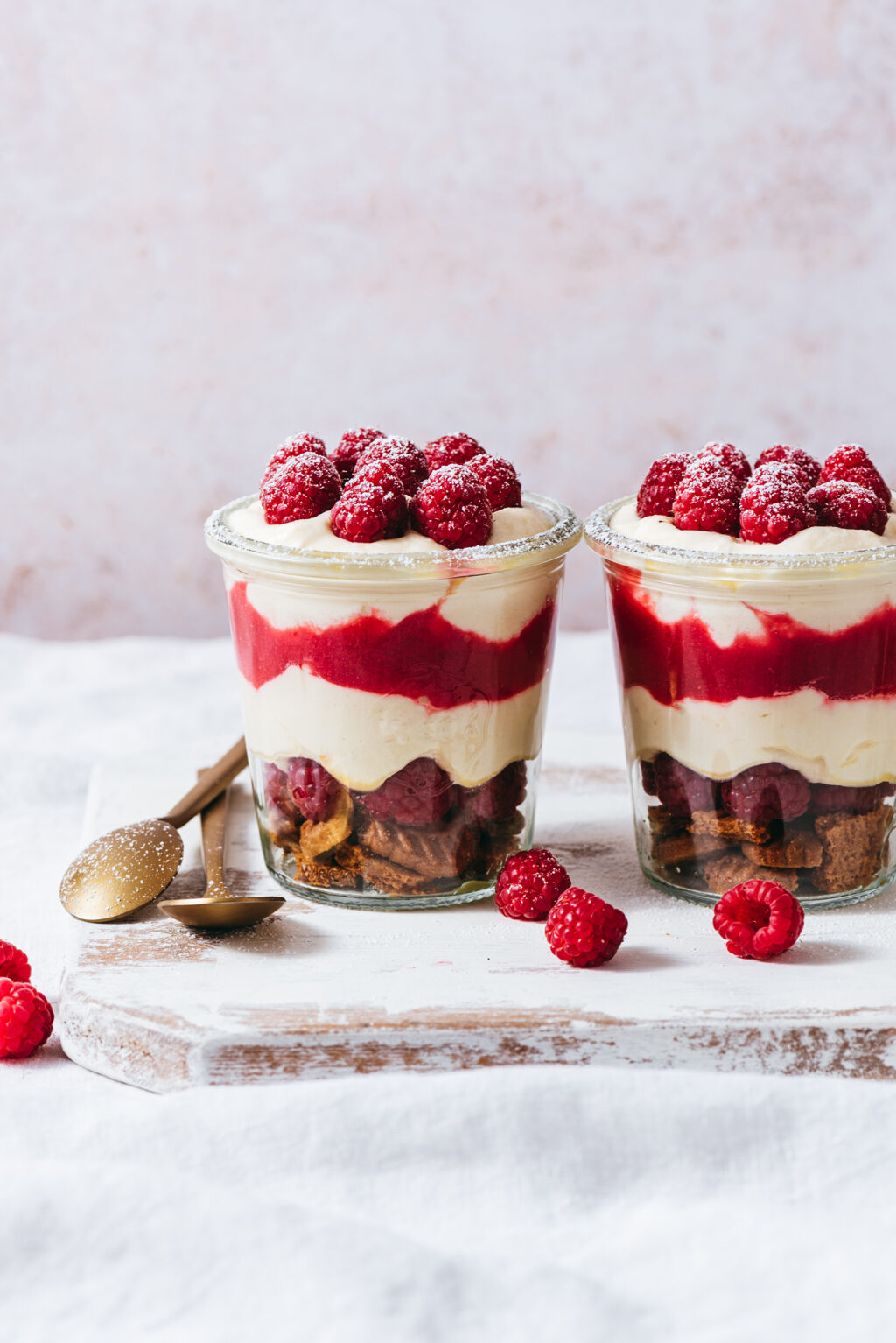 Raspberry tiramisu - Lilie Bakery