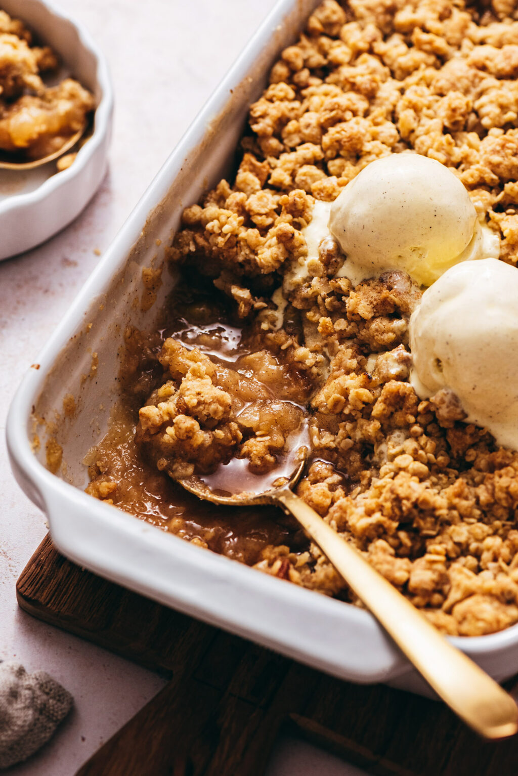 Crumble pomme cannelle fondant croustillant - Lilie Bakery