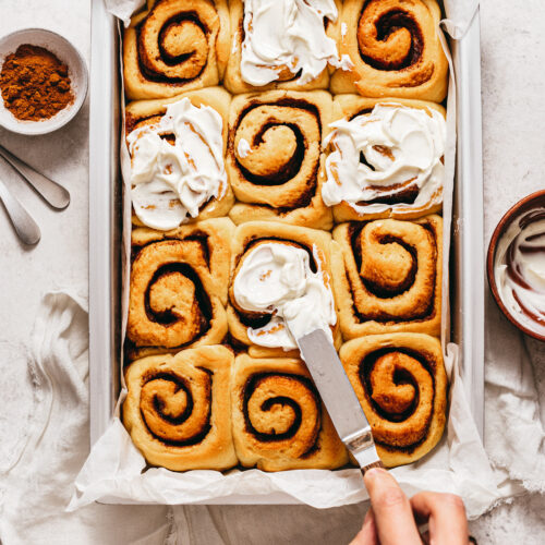 Cinnamon rolls avec glaçage - Lilie Bakery