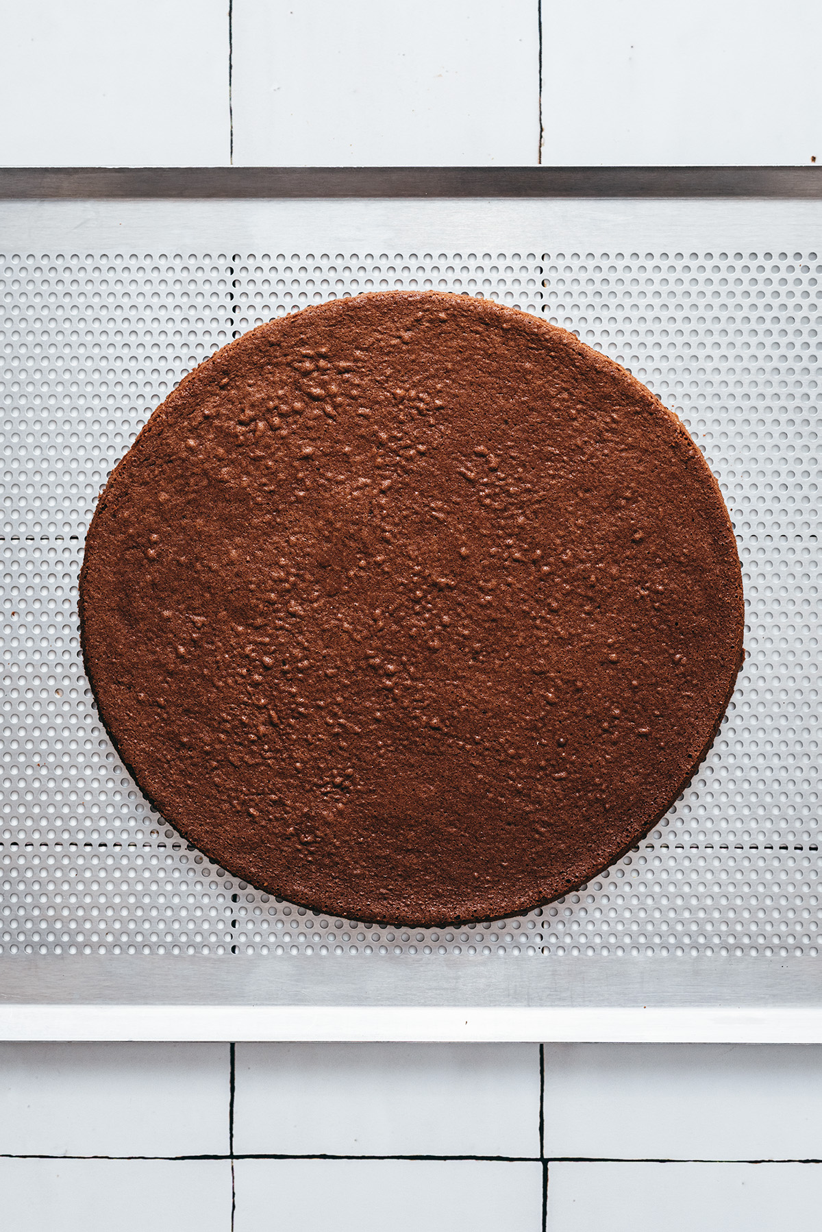 Chocolate sponge cake - Lilie Bakery