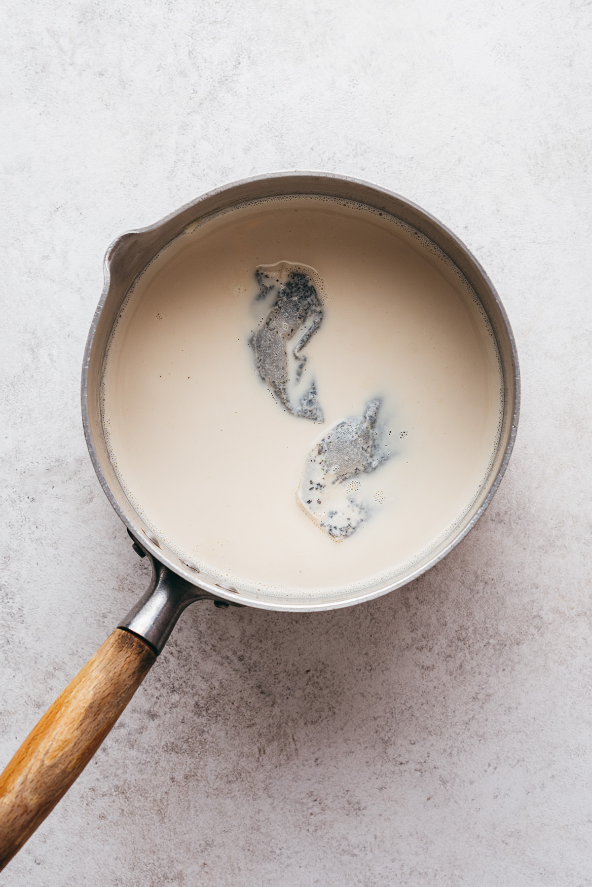 Préparation chai latte - Lilie Bakery