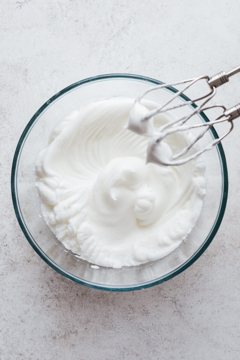 Blancs battus en neige - Lilie Bakery