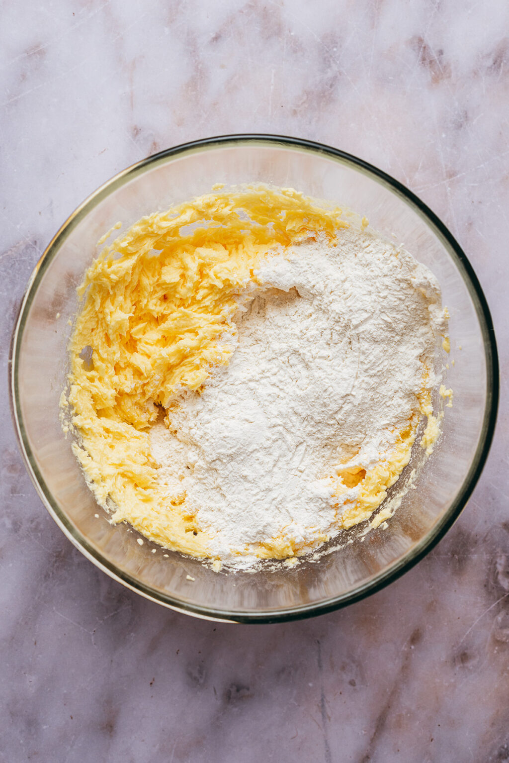 Ajout farine - Lilie Bakery