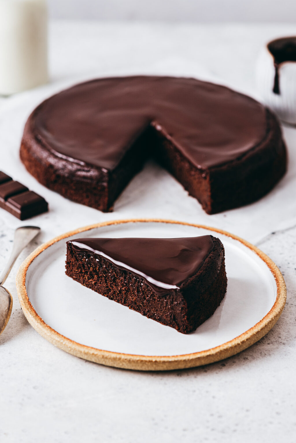 Easy chocolate zucchini cake - Lilie Bakery