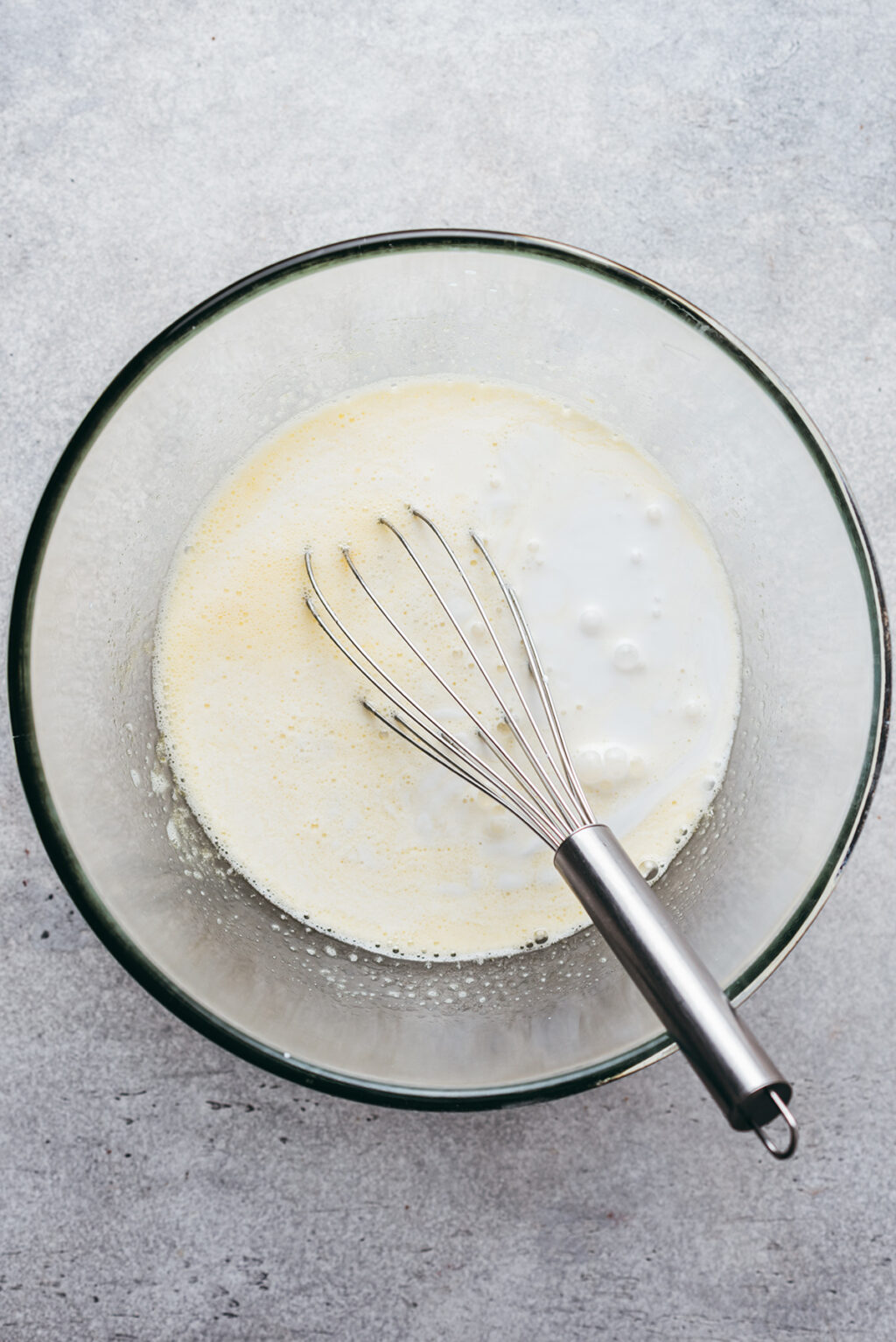 Préparation pâte lait coco - Lilie Bakery