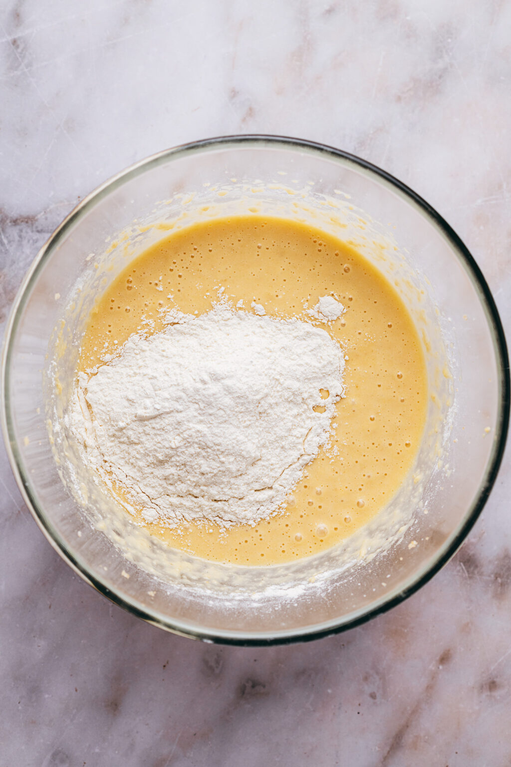 Ajout farine - Lilie Bakery