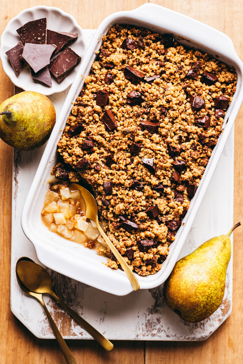 Crumble poire chocolat sp&eacute;culoos - Lilie Bakery